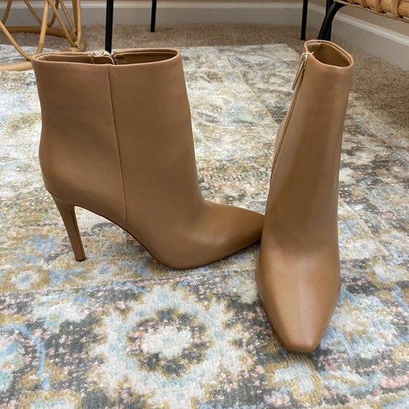 Vince Camuto Feninda Bootie 7 